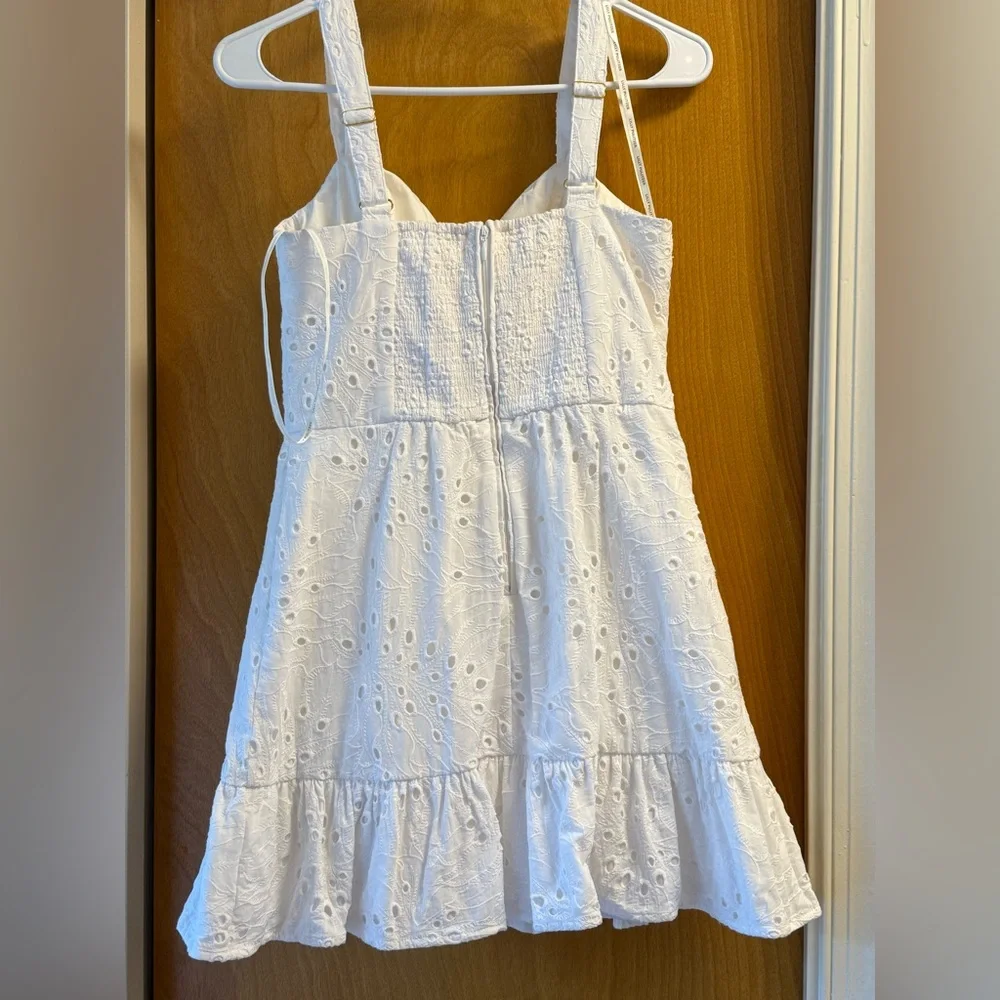 Lilly Pulitzer Eyelet Romper - Picture 6 of 13